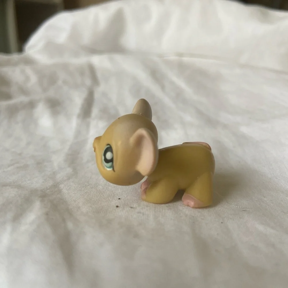 Littlest Pet Shop littlest pet